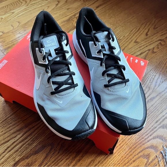 Nike Mens Varsity Compete TR 3 Sneakers size 11.5 style CJ0813 003 - Picture 9 of 17